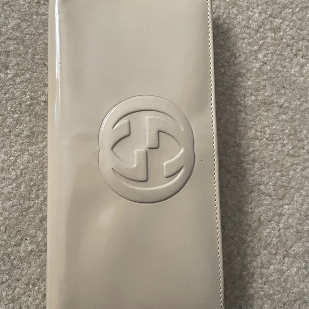 Gucci patent leather logo wallet - Picture 8 of 9
